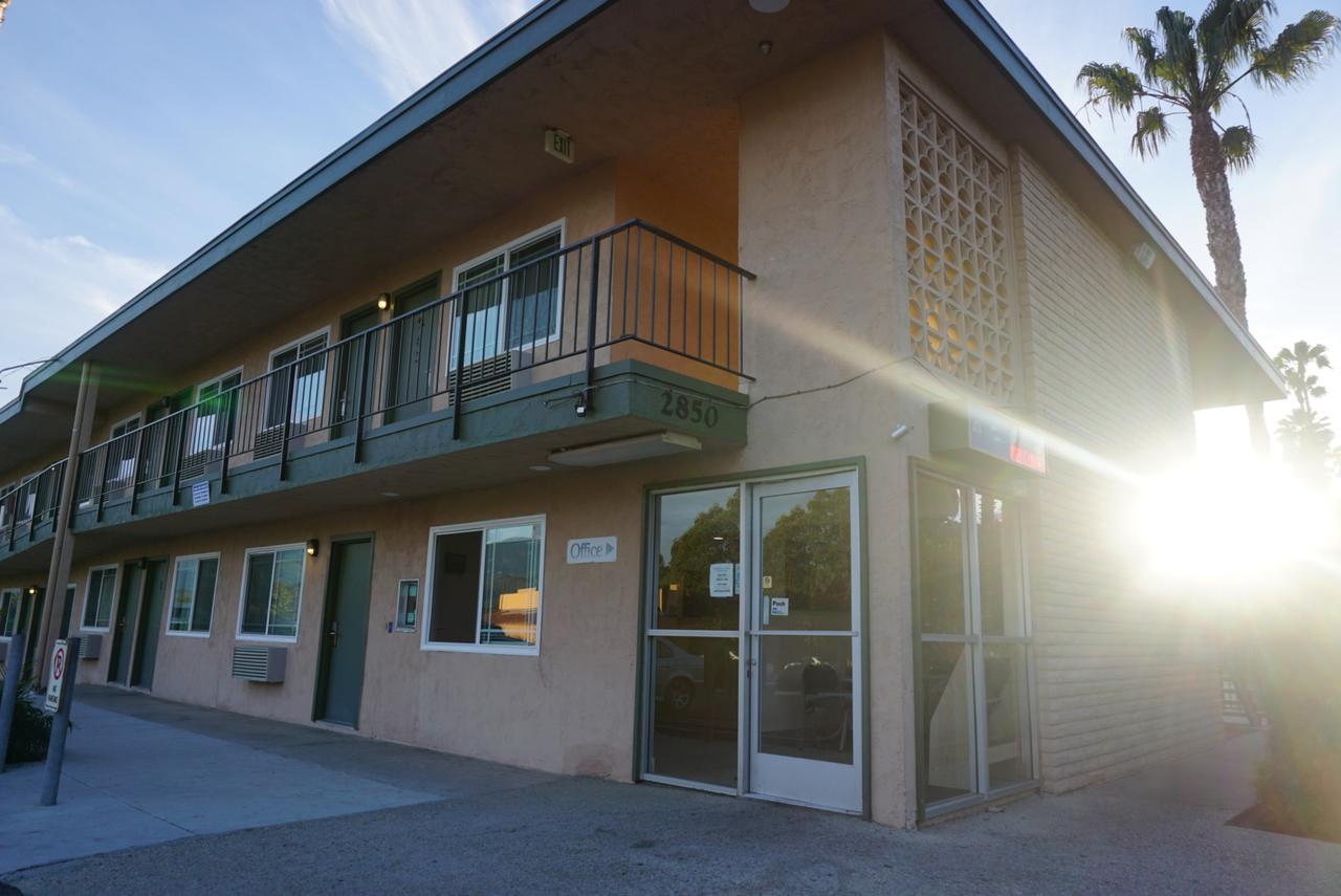 Americas Best Value Inn Thousand Oaks Eksteriør billede