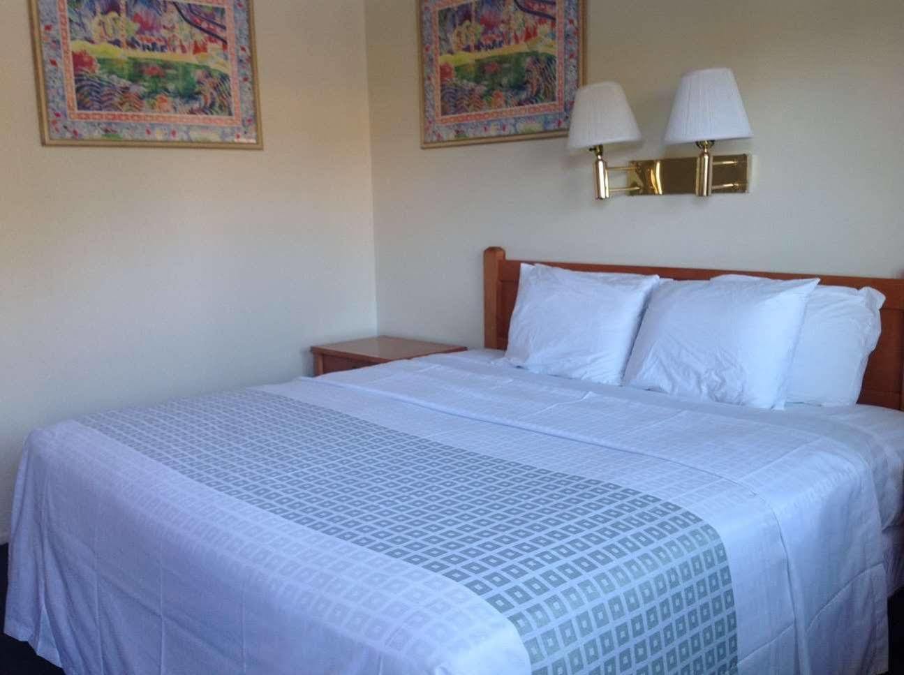 Americas Best Value Inn Thousand Oaks Eksteriør billede