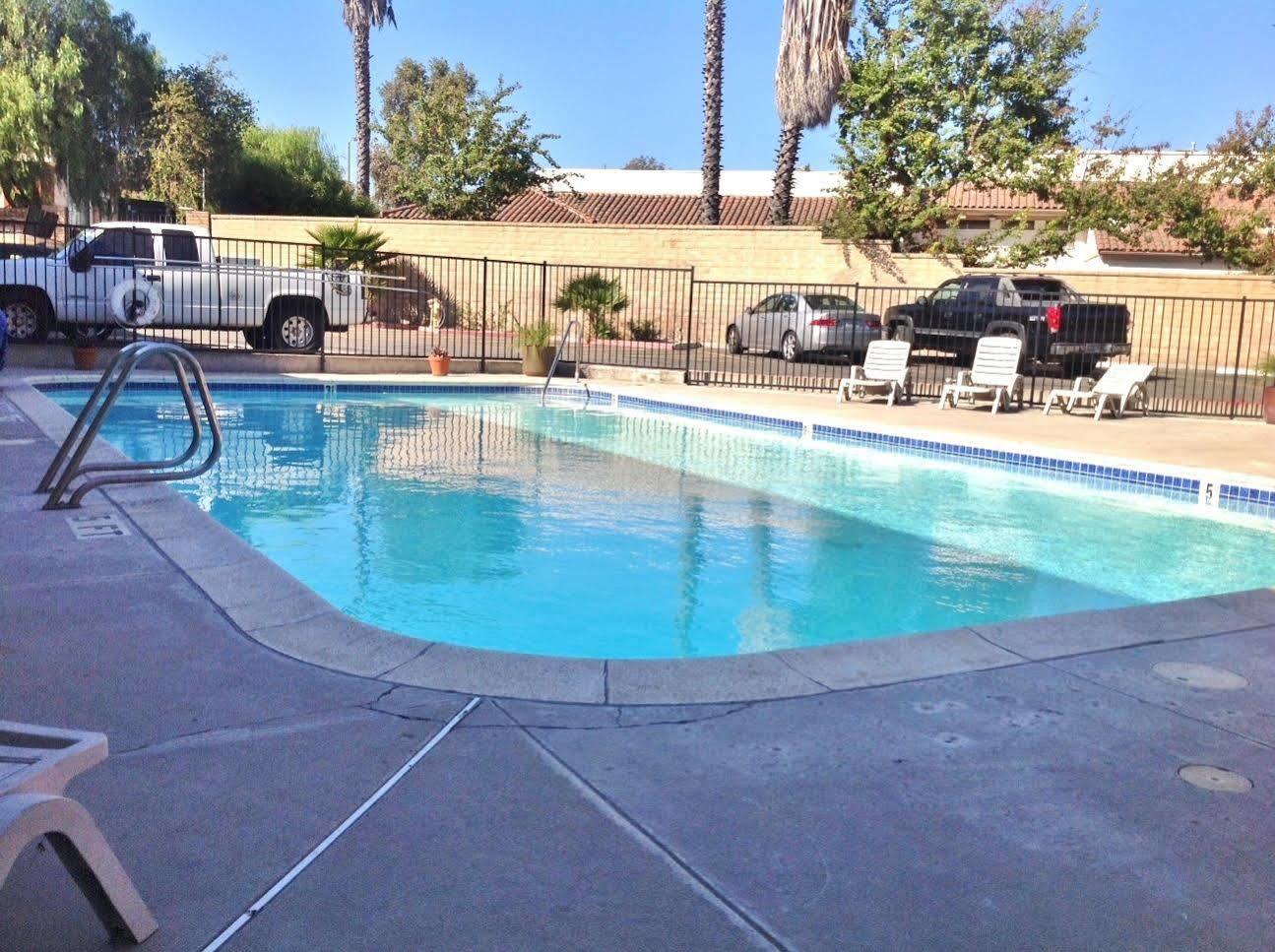 Americas Best Value Inn Thousand Oaks Eksteriør billede